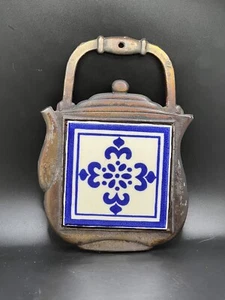 Vintage Cast Iron Teapot Trivet Or Wall Decor Blue/White Tile - Japan - Picture 1 of 6