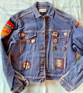 Chaqueta vaquera vintage KISS azul - parches en L. prendedores para hombre - Imagen 1 de 12