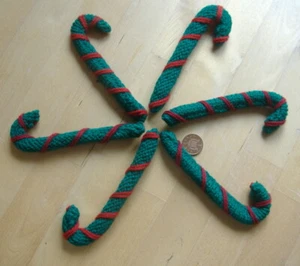 HANDMADE CHRISTMAS TREE ORNAMENT - CANDY CANE - Dk Green & Red Single - Picture 1 of 4