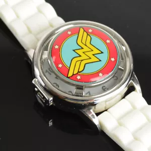 WOUNDER WOMEN DC Comics Wrist Watch Spinning White Chrome S18 WOW906WM - Picture 1 of 6
