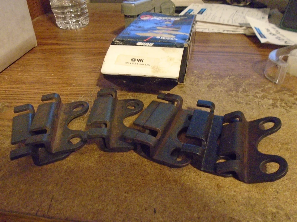 Engine Push Rod Guide Plate sealed power mr-1891   8 each — 第 1/1 张图片