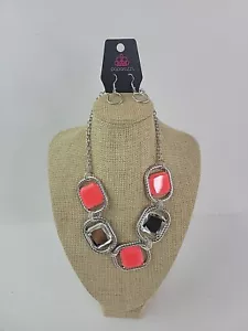 Paparazzi Pucker Up Pink Necklace With Earrings .. - Picture 1 of 9