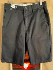 Volcom Corpo Class men’s black pin-striped shorts 33 flat - Picture 1 of 6
