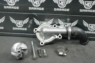 Honda CRF450R 2006 motor OEM bomba de agua con carcasa 19221-men-850 19241-meb-670 Foto 1 de 4