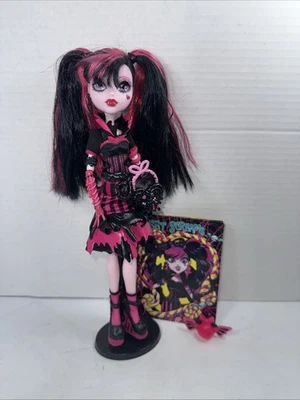 Muñeca de moda Monster High Sweet Screams Draculaura Foto 1 de 4