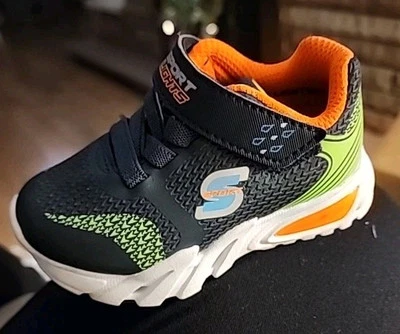 Zapatillas deportivas Skechers de gancho/bucle con luces para niños pequeños talla 5 S  Foto 1 de 4