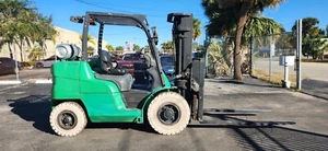 2015 Mitsubishi Forklift 8000 LBS FG40N DUAL FUEL Fork lift Pneumatic Tire - Picture 1 of 10