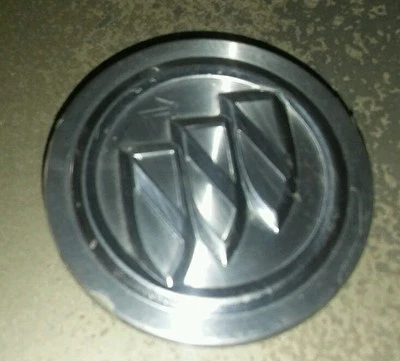 #213.......Buick LaCrosse Regal Allure Verano  Wheel Center Cap PN: 9593169  - Image 1 of 4
