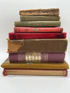 Vintage Classic Books Black Beauty, Seven Gables, Hiawatha, Gone w/t Wind - Foto 1 di 19