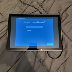 Microsoft Surface Pro 7 (128GB, i5, 8GB RAM, Quad-Core i5-1035G4) Platinum  - Picture 1 of 12