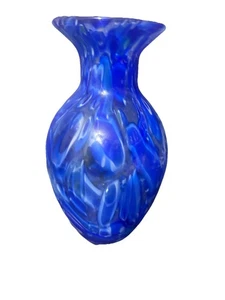 Vaso in vetro artistico blu cobalto soffiato a mano motivo vortice 10" pesante decorazione vintage - Foto 1 di 10