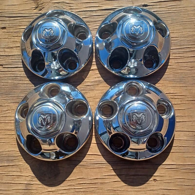 Juego de 4 tapas centrales Dodge Ram 1500, 1998-2001, cromo, número de pieza 52038915 Foto 1 de 3