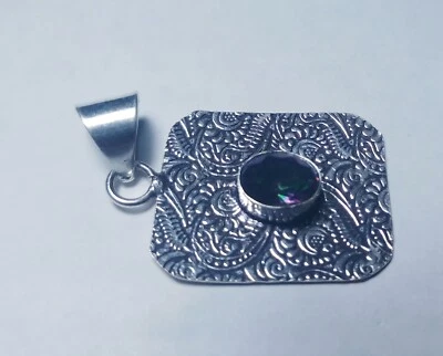 Colgante de joyería de moda hecho a mano con piedras preciosas facetadas de topacio místico tamaño 1,5 "A4652 Foto 1 de 4