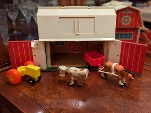 Vintage Fisher-Price Farm Play Set W/ Moo Barn Door Sound Working  & Accessories - Picture 1 of 11