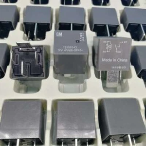 10Pcs GM 13306943 PA66-GF45 Automotive Relay 4 Pin 12V - Picture 1 of 1