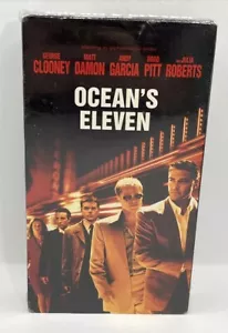 2001 Ocean’s Eleven VHS George Clooney Matt Damon Brad Pitt Julia Roberts Garcia - Picture 1 of 14