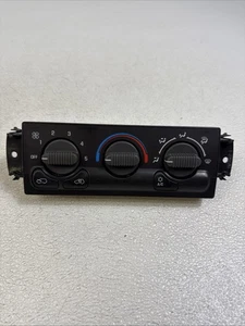 99-02 Chevy GMC Silverado Sierra Yukon Climate Control A/C OEM 15054697 - Picture 1 of 8
