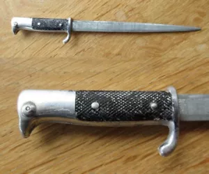 Alter Brieföffner aus Aluminium in Form eines 98 Bajo / Länge: 19,3 cm - Bild 1 von 5