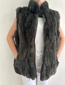 Linda Richards Vest - Picture 1 of 8