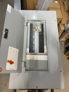 MAIN LUG CIRCUIT BREAKER PANEL 225A 208/120V 3PH 30 CIRCUIT PR4 - Picture 1 of 2