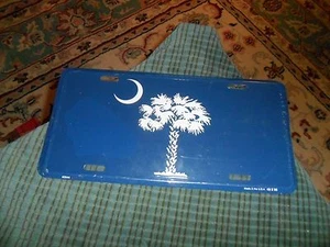 BEACHY PALM TREE & MOON Metal License Plate Wall Hanger ! - Picture 1 of 3