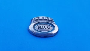 TOYOTA DELUXE VINTAGE EMBLEM BADGE LOGO SYMBOL SIGN USED OEM A26 - Picture 1 of 3