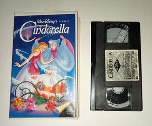 CINDERELLA Black Diamond Label Walt Disney Classic VHS Cassette Tape with Case - Picture 1 of 4