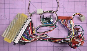 Cablaggio filo jamma 28 pin (VG44-03213-00 3) con doppio wafer Hanaho, kit amplificatore 8W 47 - Foto 1 di 9