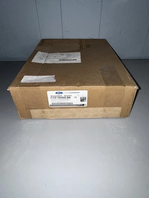 OEM Ford Lincoln MKC Molded Splash Guard Set Black FJ7Z-16A550-BB - NEW Foto 1 de 4