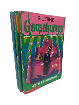 3 Vintage 1994 First Printing R.L. Stine Goosebumps Book Lot #16 , 18 & 31 - Image 1 of 4