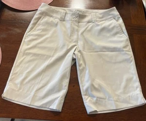 Nike Golf Tour Performance Women Shorts 10" Bermuda Dri-Fit Beige Size 10 - Picture 1 of 5