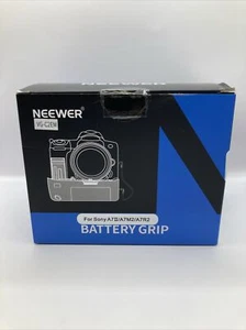 Neewer VG-C2EM Replacement Vertical Battery Grip for Sony A7 II A7R II, A7S II - Picture 1 of 9