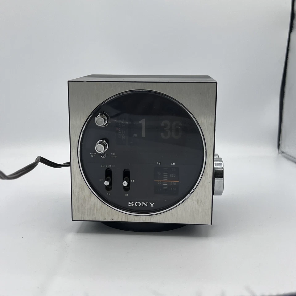 Sony “The cube” TFM-C430W Flip Clock Radio - READ DISC - Image 1 of 4