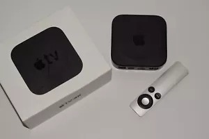 Apple TV (3rd Generation) 8GB HD Media Streamer - A1469 with REMOTE (DBE55) - Picture 1 of 1