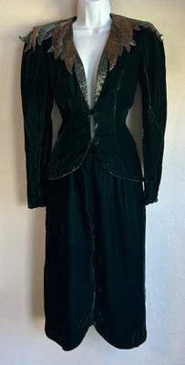Vintage 80s Casadei Couture Green Velvet Skirt Jacket Set 6 Beaded Leaf Italy - Image 1 of 4