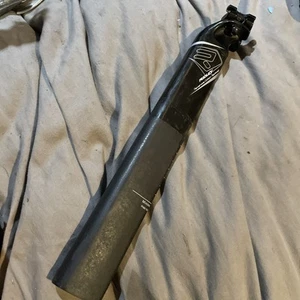 Ridley Carbon Fiber Aero Seatpost - Picture 1 of 14
