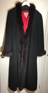 Marvin Richards Women's 100% Lambs Wool Long Black Coat with faux fur. Size 18W - Picture 1 of 7