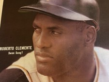 1970 Sporting News PITTSBURGH Pirates ROBERTO CLEMENTE No Label SPRING TRAINING