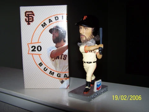 Madison Bumgarner SF Giants Arizona Dbacks SGA Silver Slugger Bobblehead NIB Cover