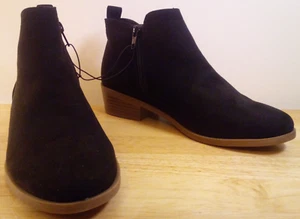 NEW Time & Tru Women's Core Ankle Boots Black Faux Suede Size 6 - Picture 1 of 7