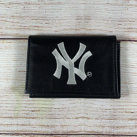 New York Yankees MLB Trifold Cowhide Wallet Embroidered Logo Cover