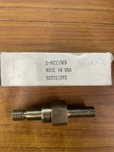 John Deere 750 Drill Closing Wheel Spindle # N219565 New OEM - Picture 1 of 1
