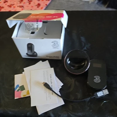 HUAWEI E586 3 MOBLIE 3G MI-FI/WI-FI WIRELESS MODEM [LOCKED] - Image 1 of 4