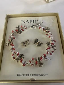 Napier zweifarbiges Zuckerstange & Schleifen Ohrring & Armband Set, Damen, neu - Bild 1 von 3