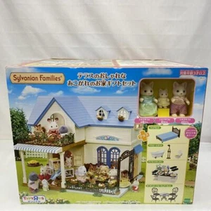 Sylvanian Families Blue Roof Stylish House with Terrace Calico Critters NEW - Picture 1 of 3