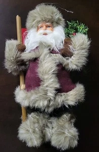 2005 Santa Claus Figure Home for the Holidays Visions of Santa   - Picture 1 of 10