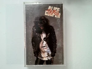 Alice Cooper Trash Cassette 1989 Epic Records - Picture 1 of 2
