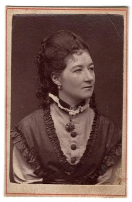 Actriz CDV Personalidad Helen Ernstone Foto 1 de 2