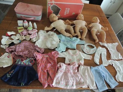 BIG LOT OF AMERICAN GIRL BITTY BABIES & CLOTHING, ETC. - Image 1 of 4