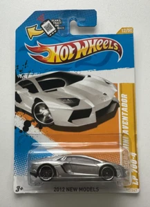2011 HOT WHEELS 2012 NEW MODELS LAMBORGHINI AVENTADOR LP 700-4 SILVER 12/247 - Picture 1 of 2